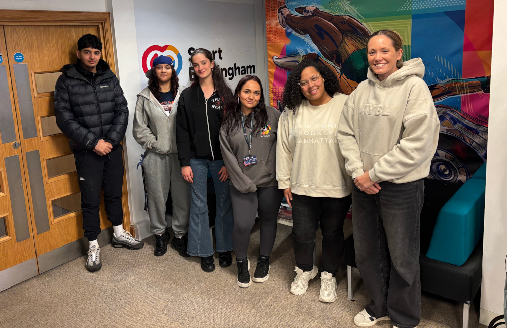 MAD_Youth_Board_Youth_Consultation_Catch_22.jpg?x=251127041014